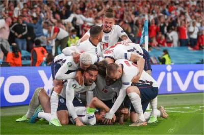 补时点球绝平！尼斯1-1巴黎FC，克拉索第88分钟救主