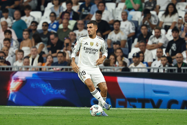 连轰4战3先发!阿斯:塞巴略斯锁定皇马中场主力